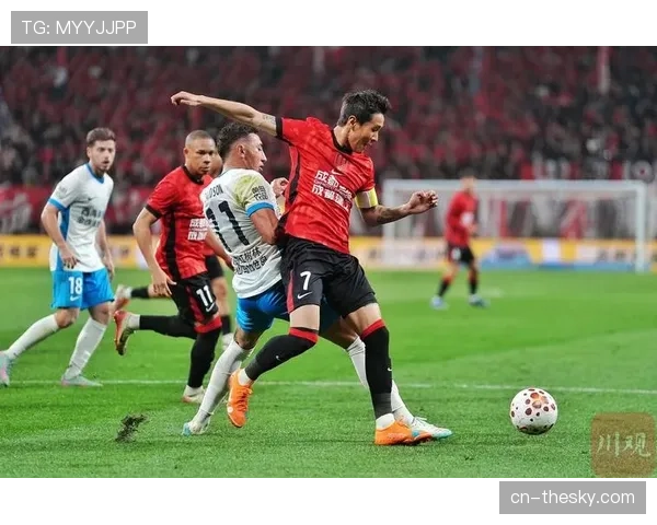 费利佩帽子戏法,成都蓉城4-2大胜青岛海牛 费利佩帽子戏法,成都蓉城4-2大胜青岛海牛